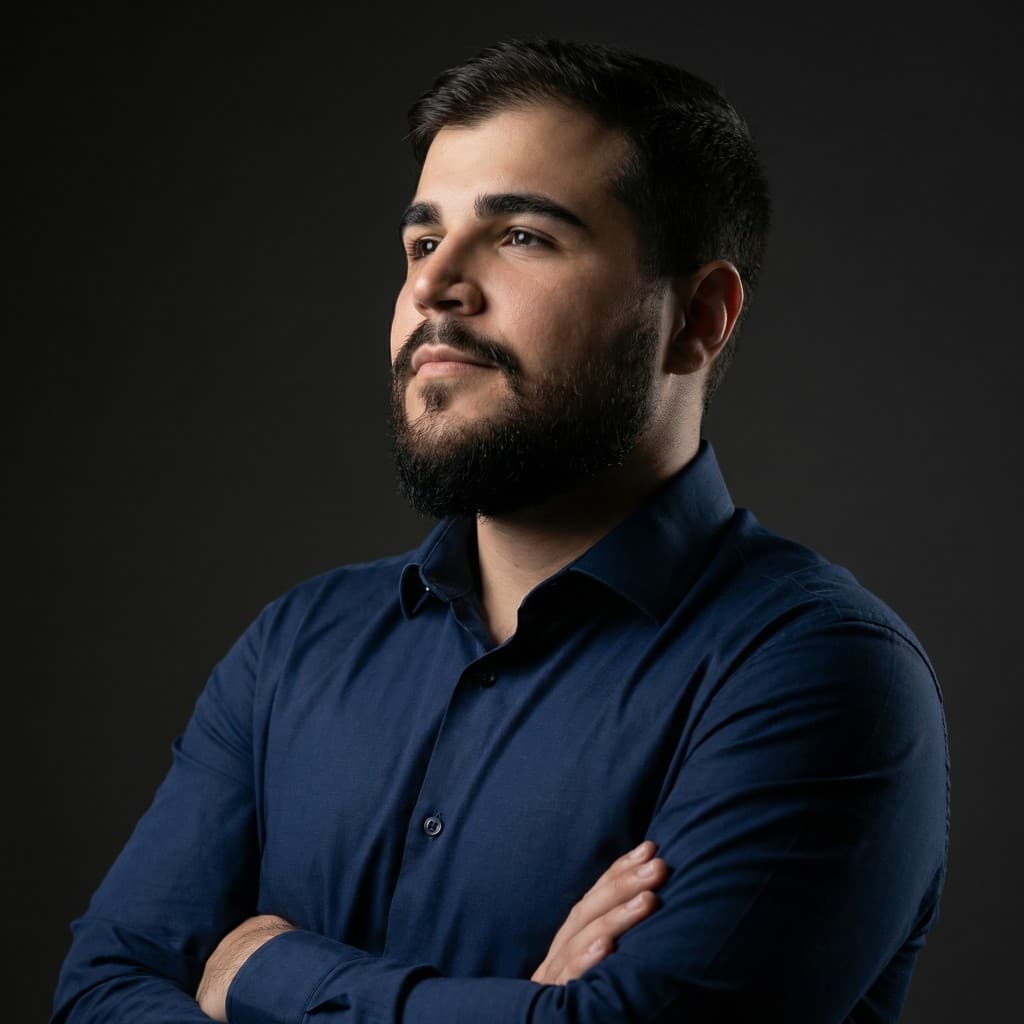 Julio Carvalho, Estrategista de Crescimento com IA e Dados